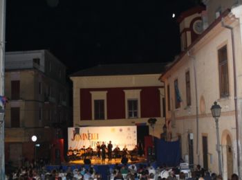 Un'immagine della più importante manifestazione di Caiazzo: il Festival Jovinella